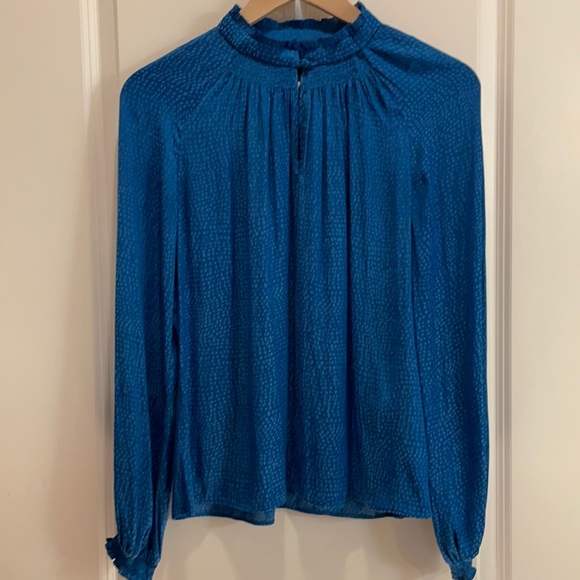 White House Black Market Tops - White House Black Market Spring Work Blouse Small